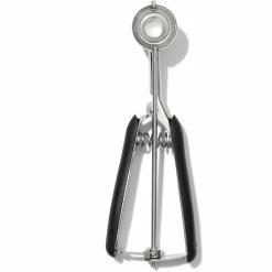 OXO Good Grips Medium Cookie Scoop Black